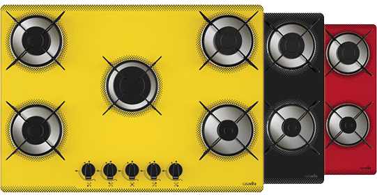 3 Cooktops a gás. Um amarelo, um preto e um vermelho