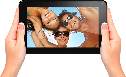O tablet MS7 é leve e se encaixa facilmente nas mãos pelo seu formato arredondado nas bordas. O tablet MS7 é leve e se encaixa facilmente nas mãos pelo seu formato arredondado nas bordas.