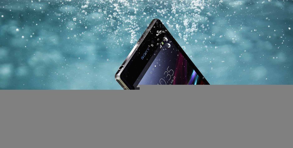 O smartphone Xperia Z1 é à prova d'água e resistente à poeira.