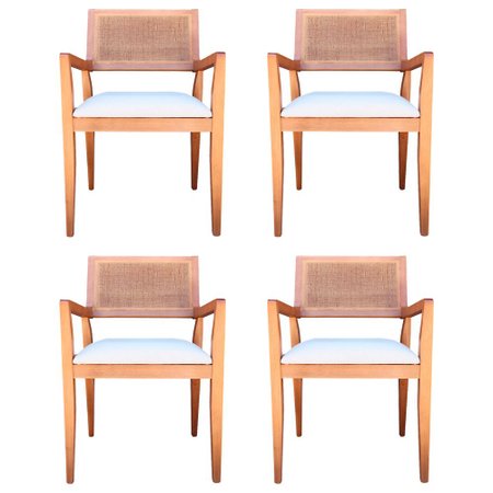 Kit 4 Cadeiras Decorativas Sala De Jantar Megan Amendoa Linho Bege Gran Belo Colombo