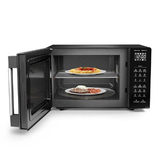 Micro-ondas Panasonic Tecnologia Dupla Refeição Preto 30 Litros 110V NN-GT68LBRUN