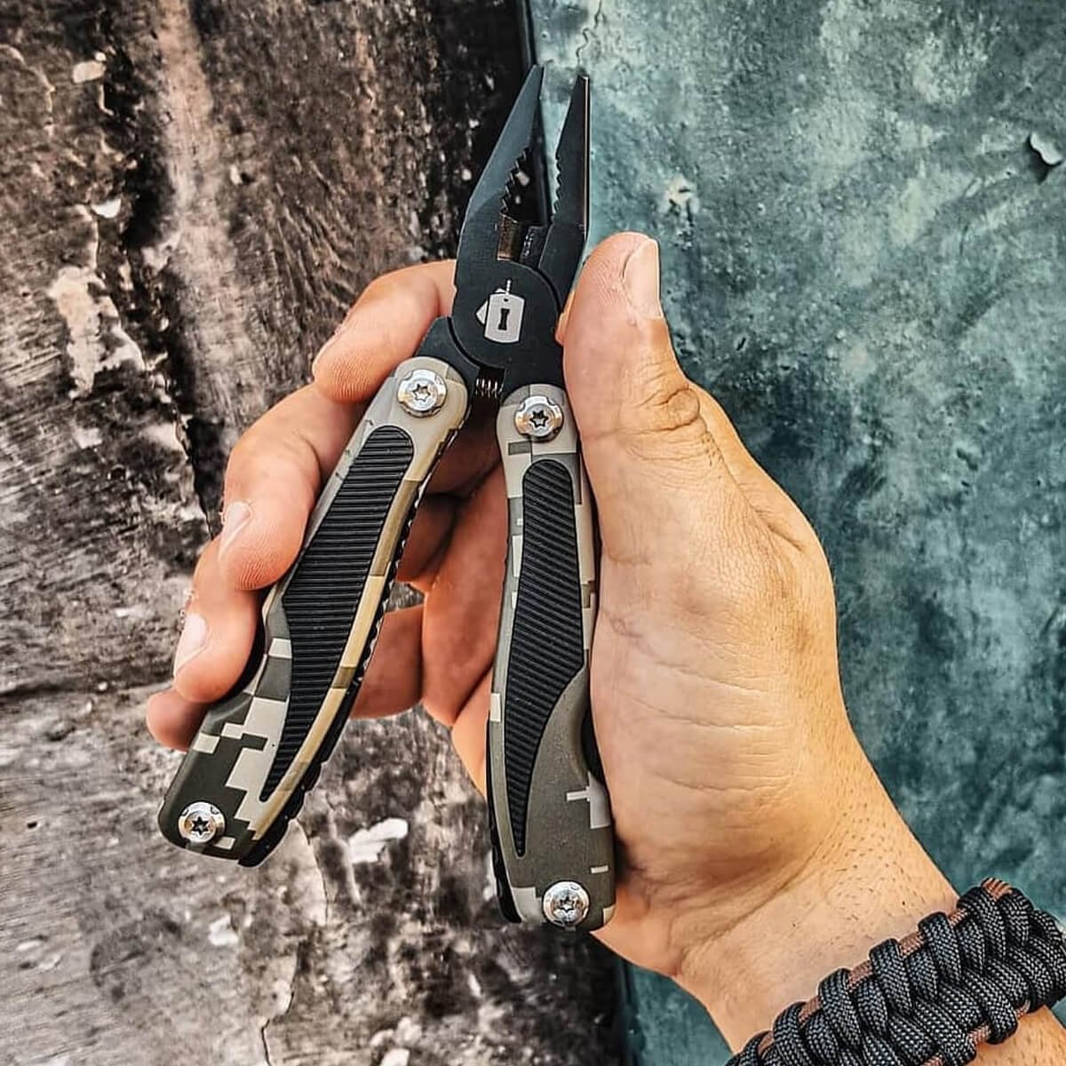 Multitool invictus discount