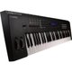 Kit Teclado Sintetizador 61 Teclas MX 61V2 com Fonte Preto Yamaha e Suporte em X