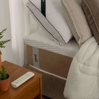 Colchão Viúva Guldi Comfort com Massageador Quântico Quântico Molas Ensacadas (30x128x188) Branco e Bege