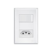 Interruptor Simples e Tomada 2P+T 20A Fame Evidence com Placa 4x2 Branco