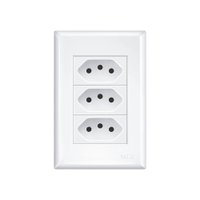 Tomada Tripla Fame Evidence 2P+T 10A com Placa 4x2 Branco